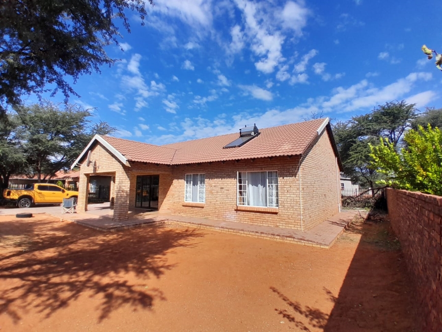 To Let 3 Bedroom Property for Rent in Kathu Northern Cape